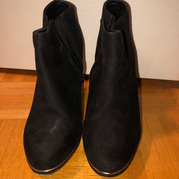 Black and gold boot heel - Picture 1 of 2